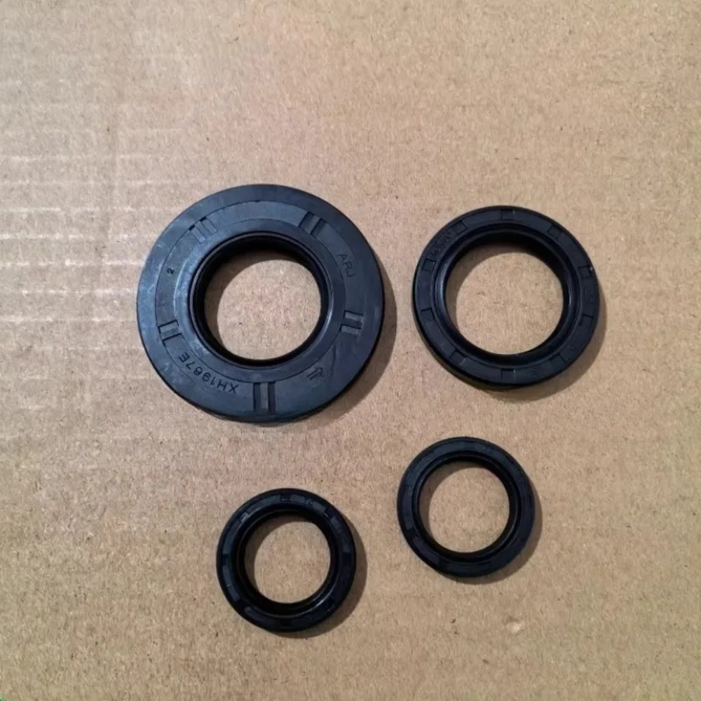 スズキ UU125T-2 UY125 02582C10K00 - Motorcycle Oil Filter のレビューと価格