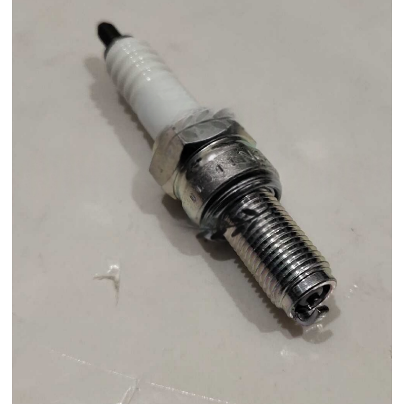 スパークプラグ ベネリ レオンチーノ500 BJ500 バイ - Motorcycle Spark Plug のレビューと価格